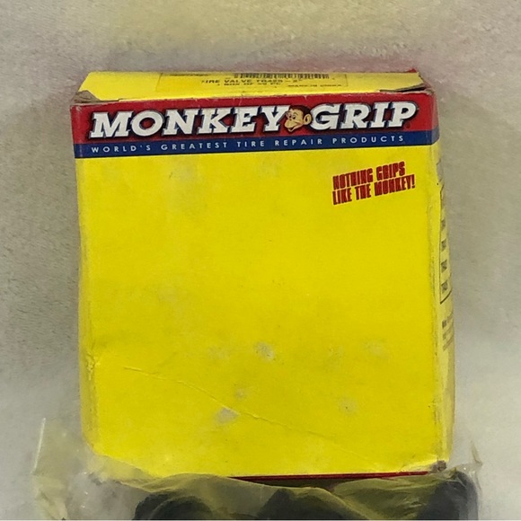 Monkey Grip Box Of 50 Black Tubeless Tire Valves TR425-2” Bike Auto Tire Repair - Picture 2 of 9